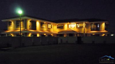 768515_mini_Outside_-_evening_1.JPG
